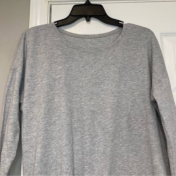 Lululemon To The Point Long Sleeve Heathered Core Light Grey Size 10* Womens - Picture 2 of 12